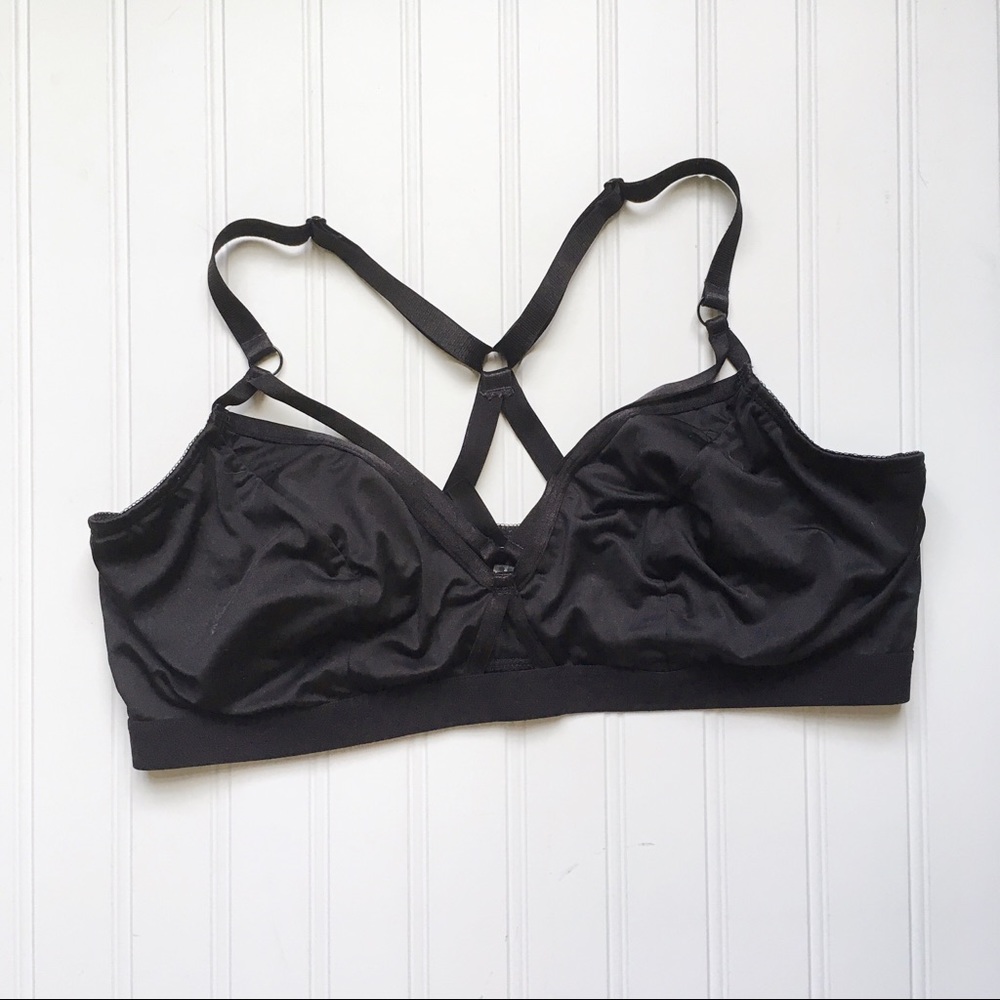 Torrid Strappy Bralette sz 1
